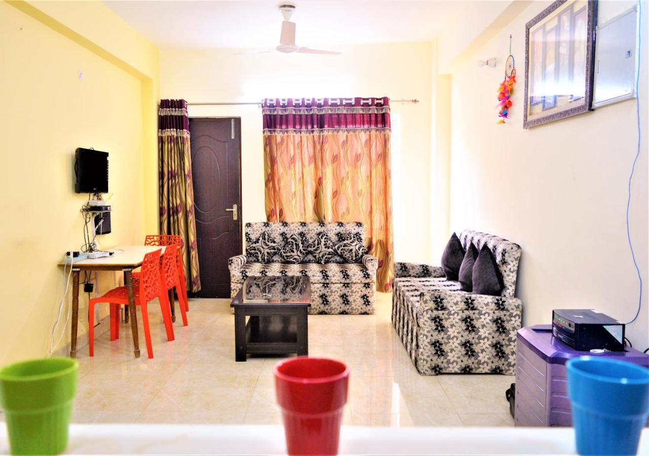 Pretty Garden View Apartment 3Bhk Furnished Flat Near Kashi Vishwanath Temple Varanasi Exteriör bild